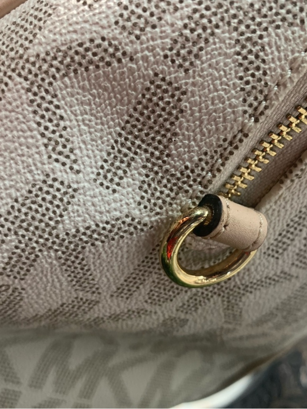 Michael Kors Beige/Tan MK Signature Satchel - Picture 10 of 10